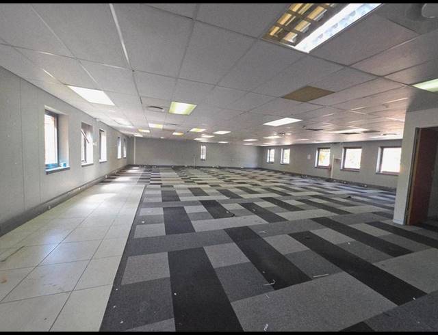 BUSINESS PROPERTY TO RENT IN MENLYN